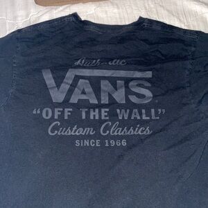 Black vans classic tee